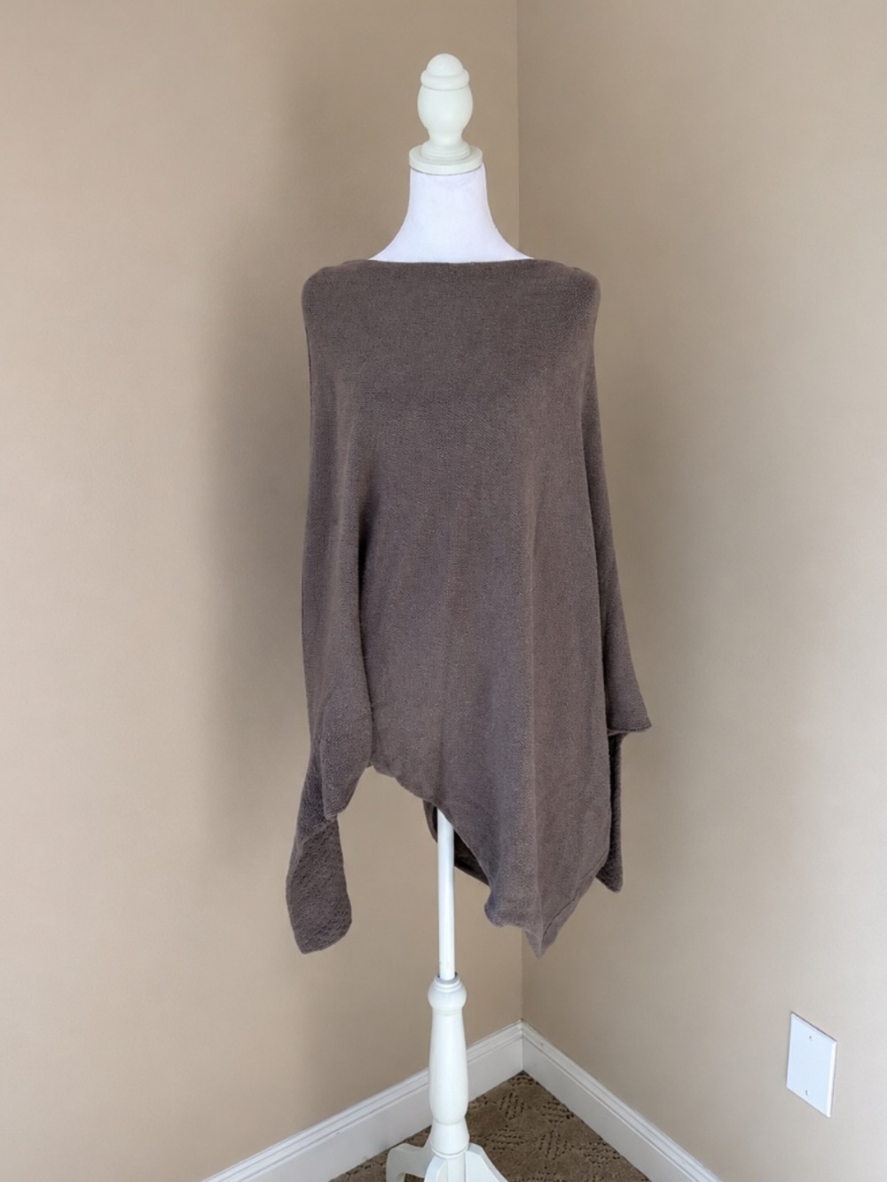 JAKI London Asymmetric Draped Italian Knit Sweater Mink S/M - Picture 7 of 10